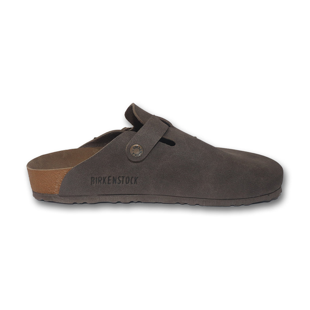 Birkenstock Boston Clogs in BROWN